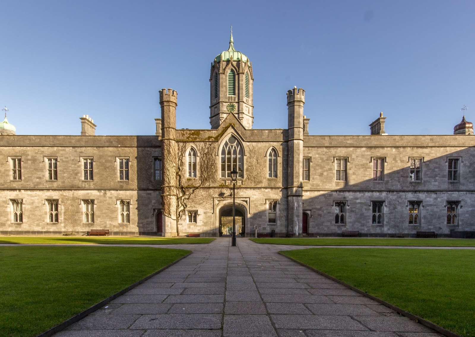 University of Galway 高威大學