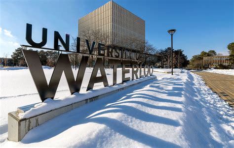 University of Waterloo 滑鐵盧大學