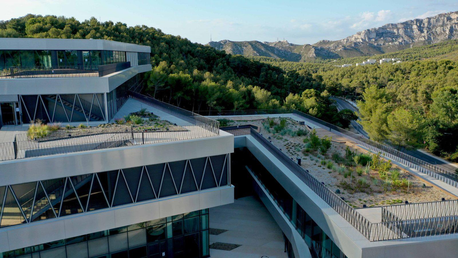 KEDGE Business School 凱致商學院